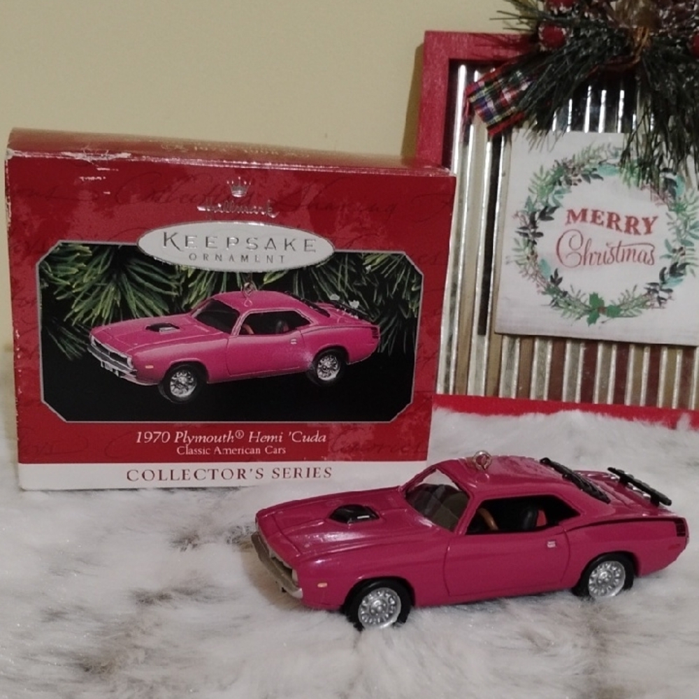 Hallmark Pink 1970 Plymouth Hemi 'Cuda Toy Car Collector Series
